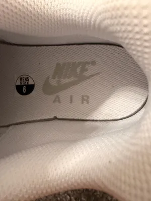 Nike Air Max 270 Shoes thumbnail 9