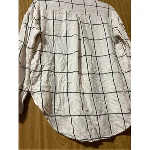 Lush White Plaid Woman’s Long Sleeve V-Neck Top Size Medium thumbnail 12