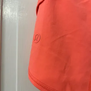 Lululemon Speed Up Short 8 Orange Swift Low Rise 2.5" Running Athletic Gym thumbnail 3
