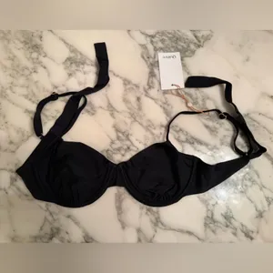 NWT Quince Women's Italian Demi Bikini Top Black Size Medium thumbnail 5