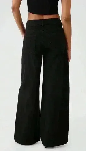 NWT Gap Mid Rise UltraSoft Baggy Wide Leg Jeans~ Black ~ 12 /31 thumbnail 4