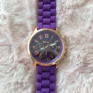 Purple silicone watch thumbnail 3