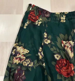 Green Red Floral Midi Cottagecore Skirt Size M thumbnail 2