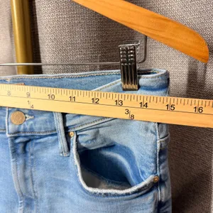 Mother The Insider Crop Step Fray Jeans Light Blue Wash Size 29‎ Limited Edition thumbnail 6