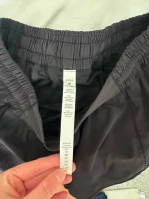 Lululemon Hottie Hot Shorts 2.5" Low-Rise thumbnail 3