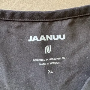 Jaanuu Carte Slim 2-Pocket Scrub Top thumbnail 8