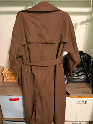 Brown Coat thumbnail 5