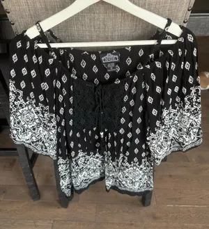 Angie Black & White Tunic thumbnail 1