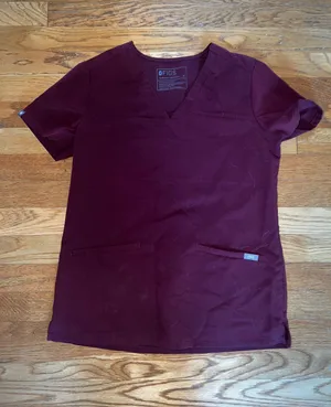 FIGS Scrub Top thumbnail 1