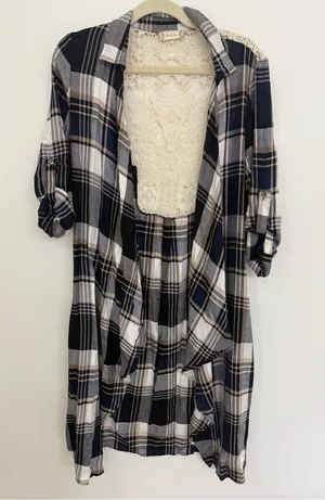 Altar’d State Lace-Trim Plaid Tunic in Black and Cream size Small thumbnail 1