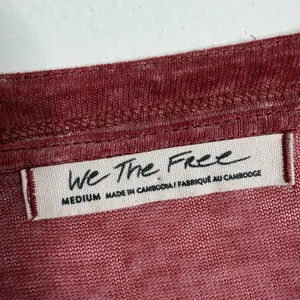 We The Free Chill‎ Out Long Sleeve Tee Red in Pink Medium Cold Shoulder Casual thumbnail 4