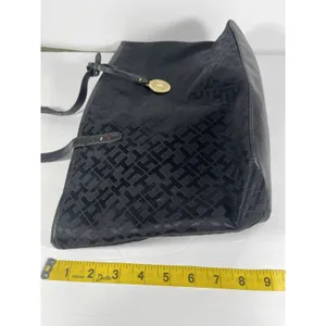 Tommy Hilfiger Black Logo Tote Bag Gold Hardware Bag Charm Zipper Accents thumbnail 11