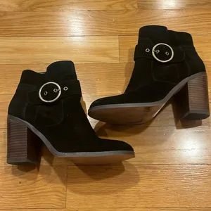 Sole society black grove circle buckle heel boots size 8.5 . thumbnail 4