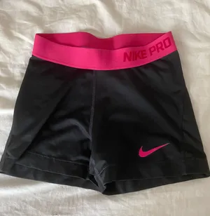Nike Pros thumbnail 1