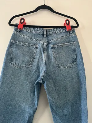 Zara High Rise Relaxed Mom Jeans 8 Button Fly Distressed Casual Model Off Duty thumbnail 6