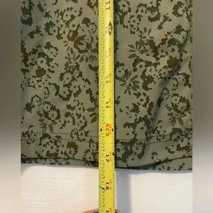 Eddie Bauer Travex Skort Womens‎ 10 Olive Green Floral Hiking Outdoor Skirt thumbnail 12