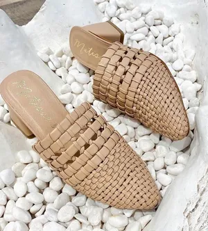 Matisse Tan Woven Pointed Toe Mule Heels Size 7 thumbnail 1