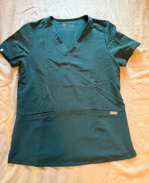 FIGS Scrub Top thumbnail 1