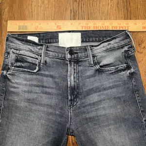 Mother The Flirt Jeans in Hell Yeah! Wash Size 28 Faded Dark Denim Distressed thumbnail 4