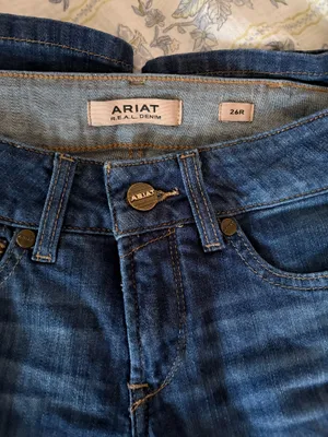 Ariat jeans  thumbnail 3