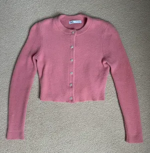Cardigan thumbnail 2