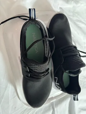 Nautica Women’s sneakers all black slip up with lace up fronts.. sz 7.5 thumbnail 4