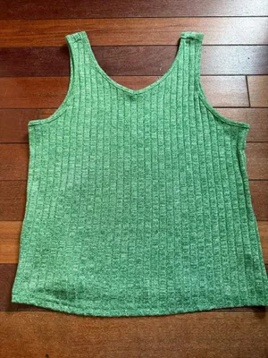 Ekouaer Green Tank Top thumbnail 1