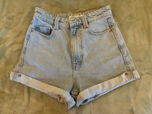 Women’s Zara Brand High-Rise Light Blue Denim Shorts Size 0 thumbnail 1
