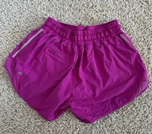 Lululemon Shorts thumbnail 5