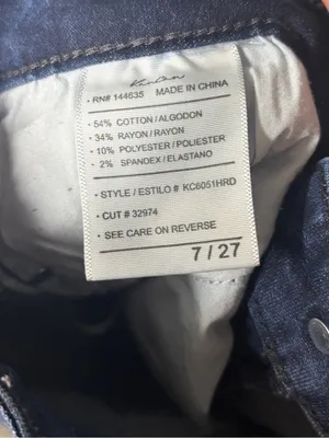 KanCan Jeans with zipper hem detail size 7/27 thumbnail 6