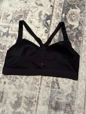 Women’s Black Old Navy Sports Bra thumbnail 2