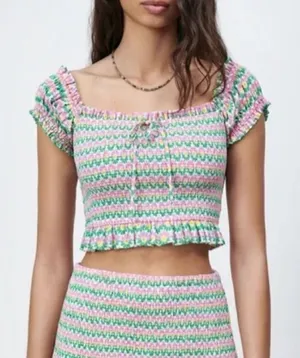 Zara Pink Floral‎ Smocked Cropped Top Size Small thumbnail 1