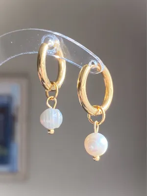 Handmade dainty freshwater pearls hoop earrings💖 thumbnail 2