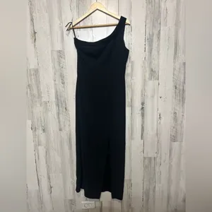 Maggy London Black One Shoulder Formal Gown | Size 6 | Elegant Slit Maxi Dress thumbnail 2