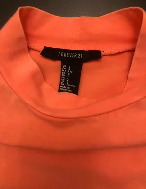 Crop Top thumbnail 3