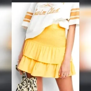 Ascot And Hart Ruch Ruffle Skirt Or Top! Summer Is Coming thumbnail 1