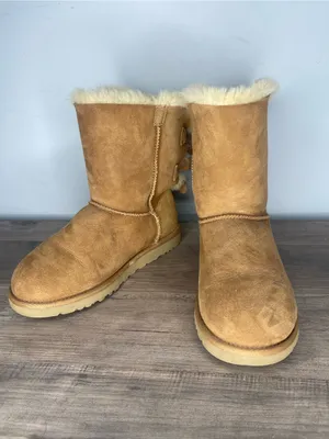 UGG Australia Bailey Bow Corduroy Boots Chestnut Brown (6) thumbnail 4