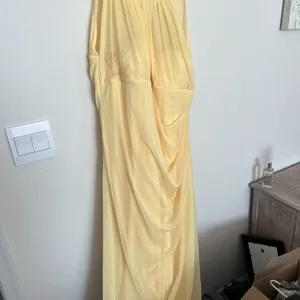 Davids Bridal‎ yellow maxi dress size 20 thumbnail 5