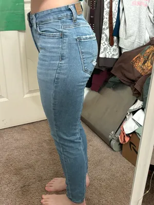 American Eagle Outfitters “Skinny” Jeans thumbnail 4