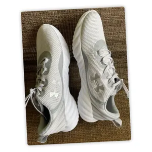 Under Armour Women’s Size 9 Gray Mesh Running Shoes Lace Up NWOT thumbnail 3