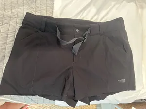 The North Face Women's Paramount Belt Flash Dry Shorts thumbnail 1