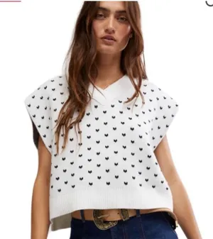 Free People White and Black Knit oversized Vest size large thumbnail 1