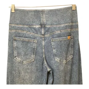 Halara Flex High Waisted Wide Leg Jeans in Medium Blue Wash Size Medium EUC thumbnail 6