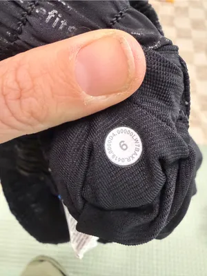 Lululemon Hotty Hot‎ Short II *2.5" Manifesto size 6 thumbnail 6