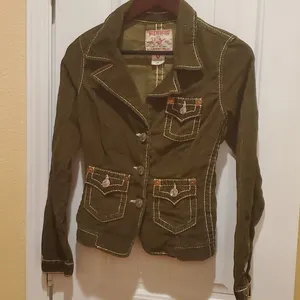 True Religion Women’s Olive corduroy jacket size S thumbnail 2