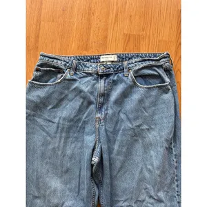 Abercrombie & Fitch Curve Love High Rise The Loose Jean Size 18 thumbnail 3