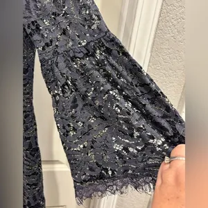 Dress The Population‎ Navy Gold Metallic Lace Bell Sleeve Mini Dress Size L thumbnail 10
