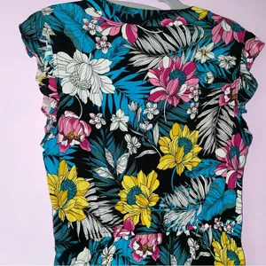Ana Size 8 Midi Dress Black w Colorful Tropical Floral Print Ruffle Casual thumbnail 7