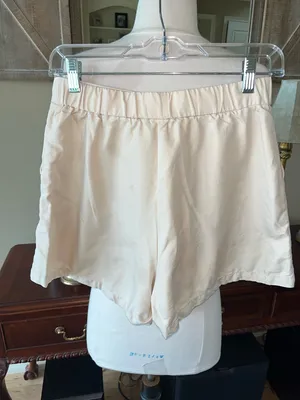 Comfy Classic Light Tan Elastic Back Shorts Size XS thumbnail 2