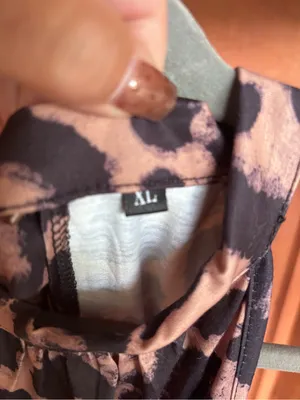 Sleeveless Leopard Print Halter Dress thumbnail 3